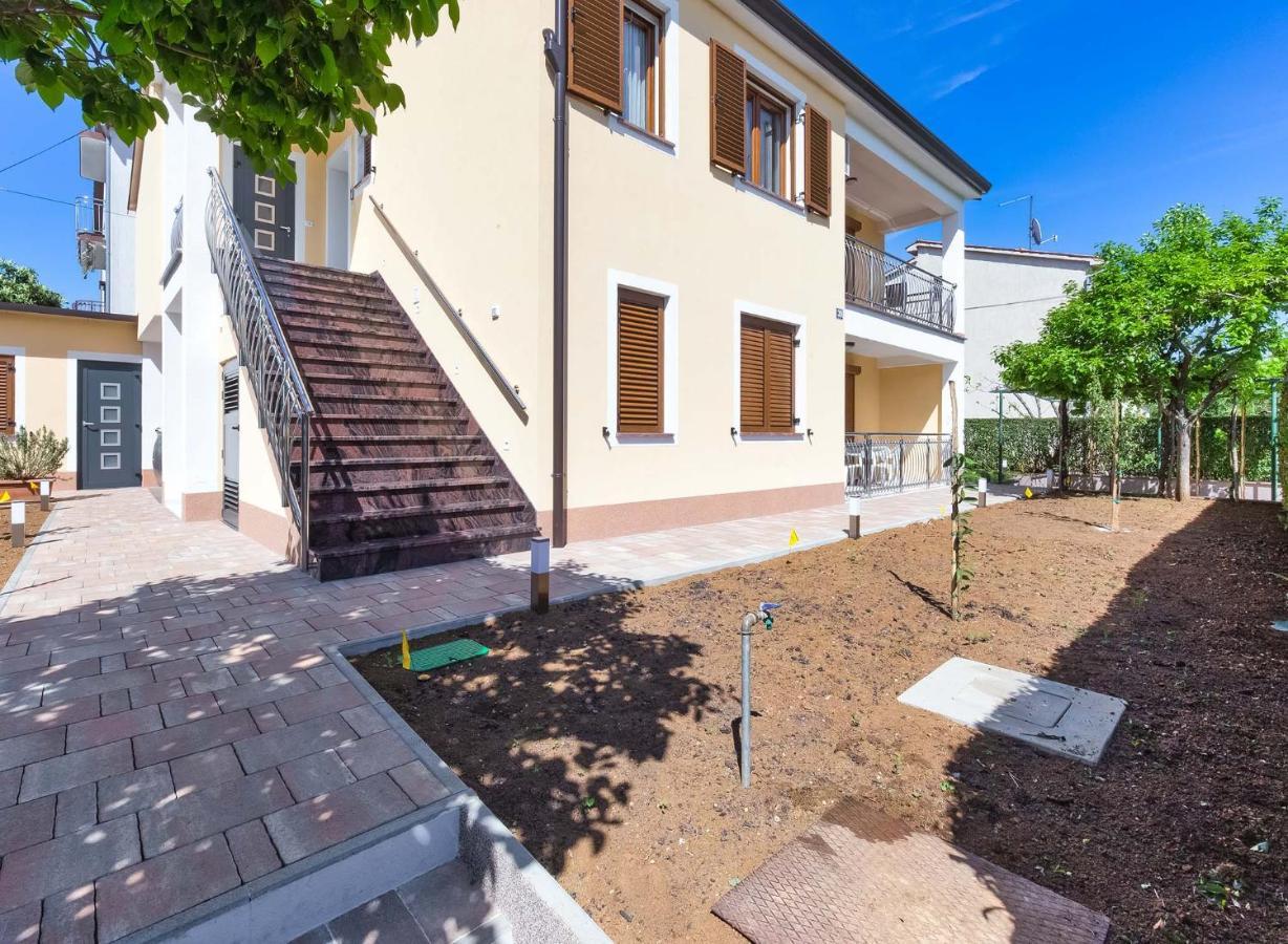 Rino Lägenhet Poreč Exteriör bild